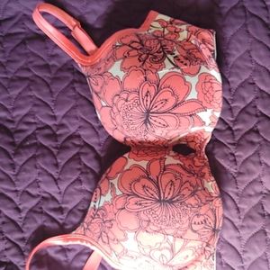 36DD Cacique NWOT